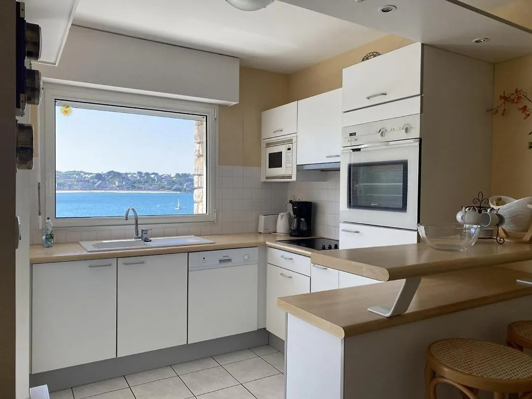 500 - T2 Avec Balcon Vue Mer Et Proche Du Port Erquy 0*,